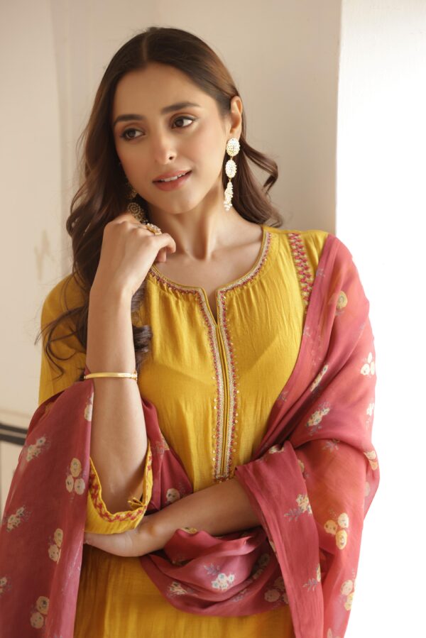 Mul Chanderi Kurta Set - Image 3