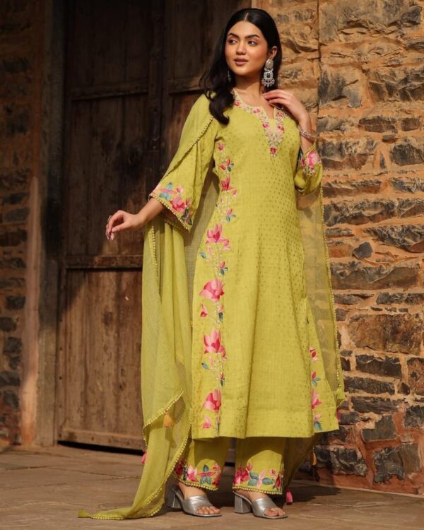 Cotton Malmal Kurti Set with Embroidery - Image 6