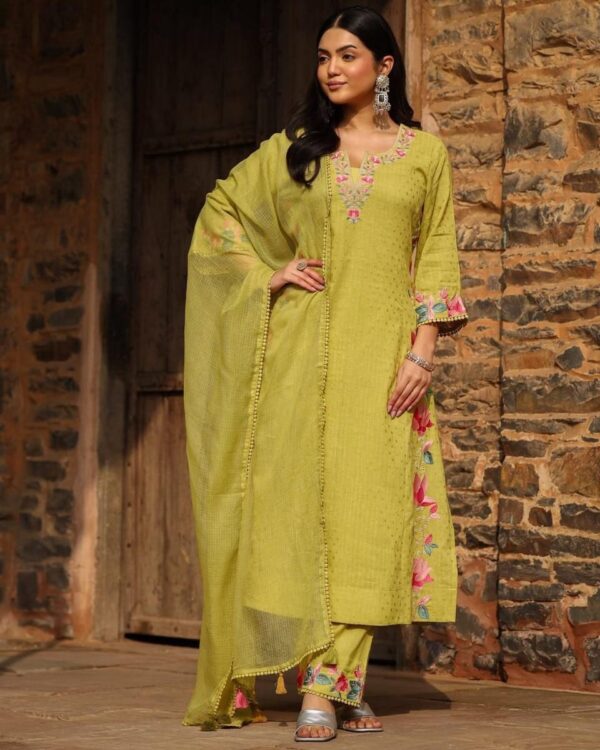Cotton Malmal Kurti Set with Embroidery - Image 2