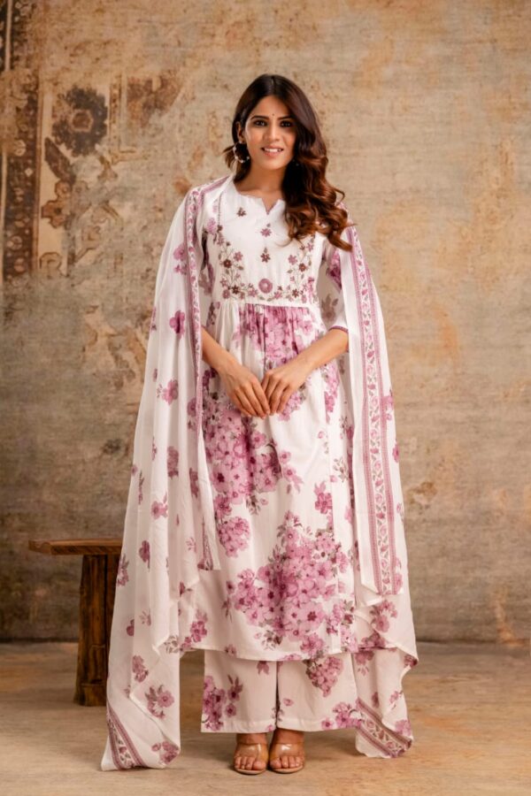Mul Cottonanarkali set with Yoke Embroidery