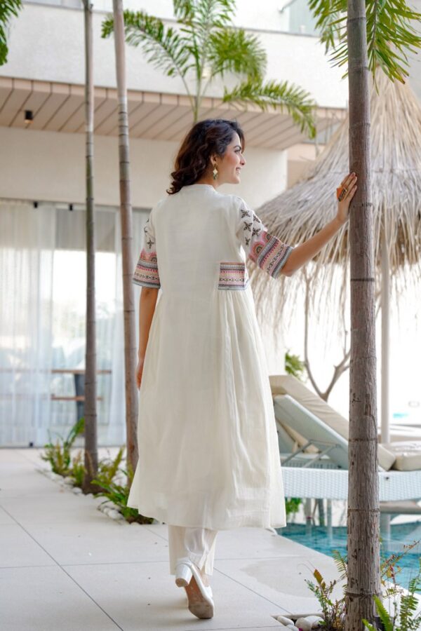 White Mul Cotton Anarkali Suit - Image 4